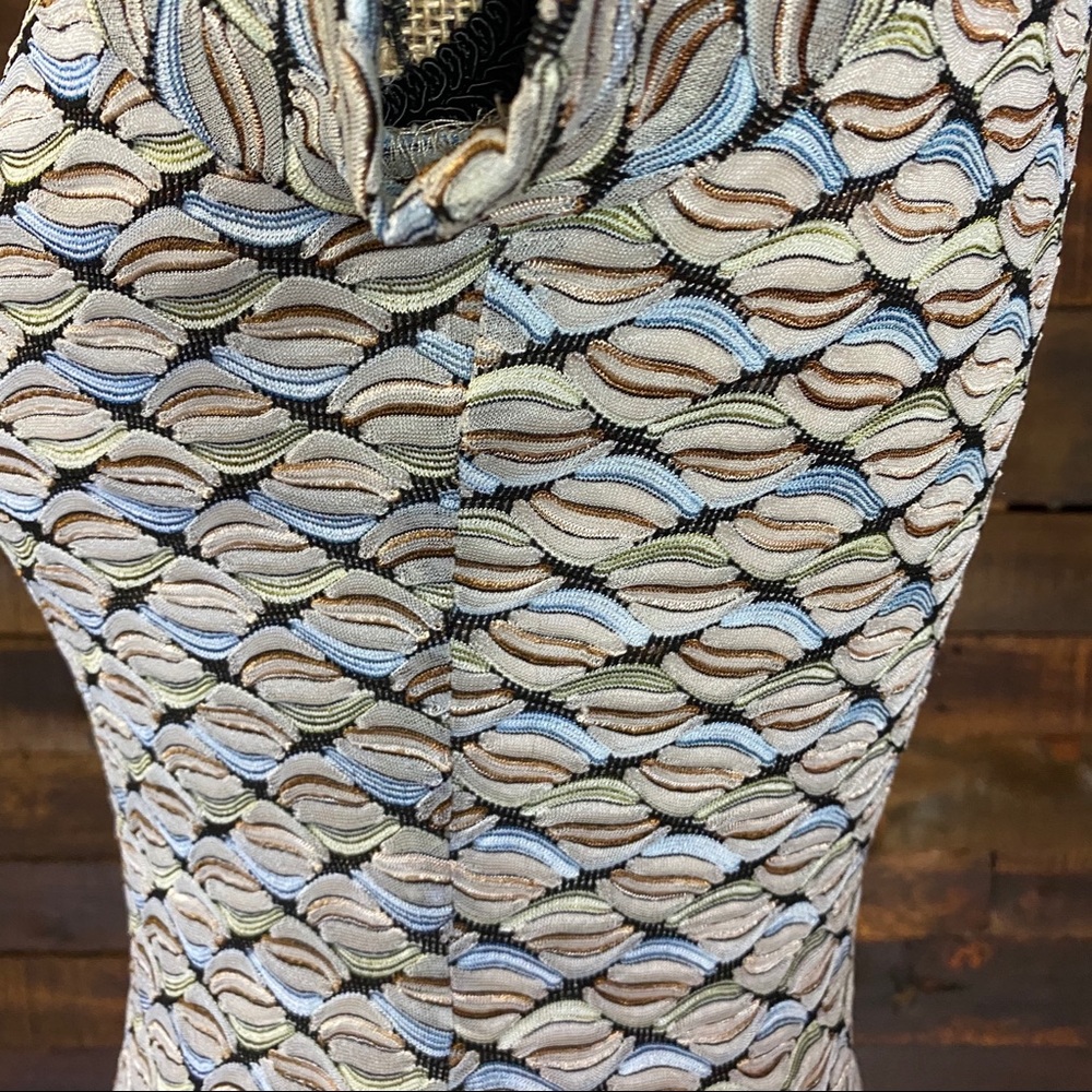 Wrapper Top - Picture 4 of 9